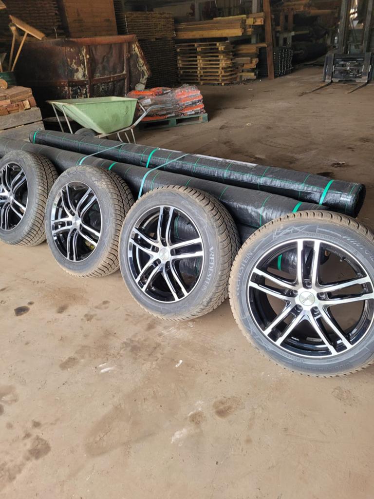 Velgen met winter banden opel grandland, Auto-onderdelen, Banden en Velgen, Banden en Velgen, Winterbanden, 18 inch, 225 mm, Personenwagen