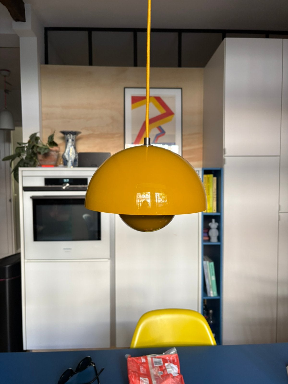 Okergele flowerpot hanglamp, Huis en Inrichting, Lampen | Hanglampen, Ophalen of Verzenden, Zo goed als nieuw