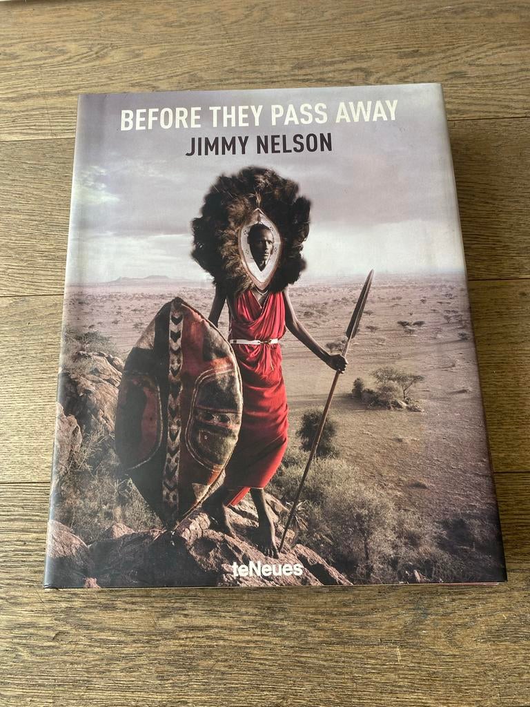Before They Pass Away - Jimmy Nelson (gesigneerd), Ophalen of Verzenden, Zo goed als nieuw, Fotografie algemeen
