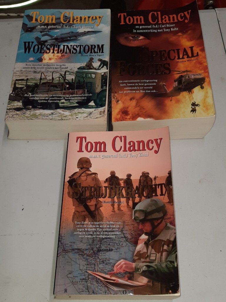 Tom Clancy, Boeken, Ophalen of Verzenden, Gelezen