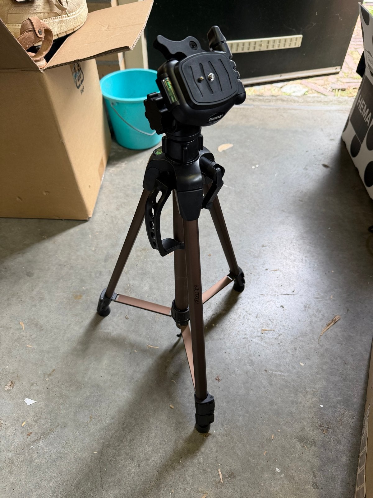 Hama statief (gratis af te halen), Audio, Tv en Foto, Fotografie | Statieven en Balhoofden, Ophalen, Gebruikt, 125 cm of minder