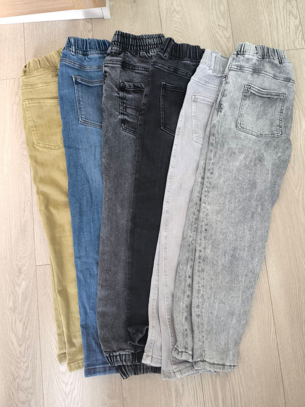 6 jeans loose fit maat 134-140, Kinderen en Baby's, Kinderkleding | Maat 134, Broek, Gebruikt, Ophalen of Verzenden, Zara