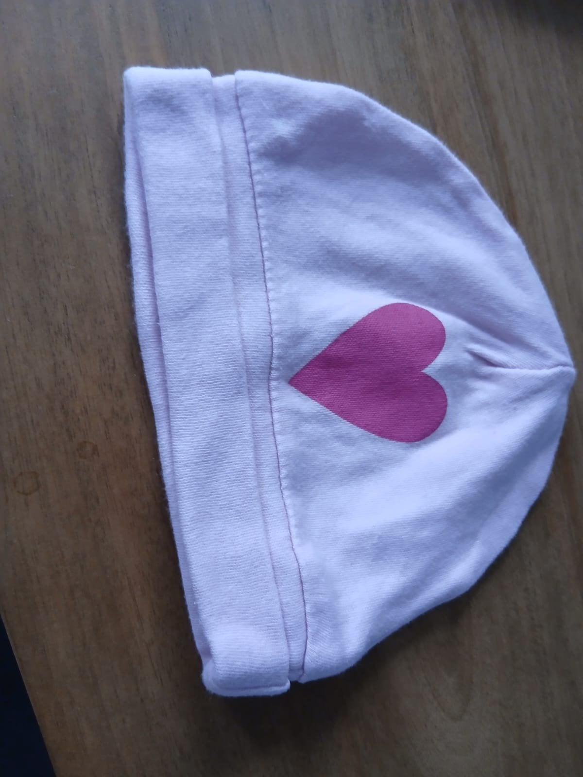 Roze babymutsje met hartje, Maat 62, Meisje, Ophalen of Verzenden, Zo goed als nieuw