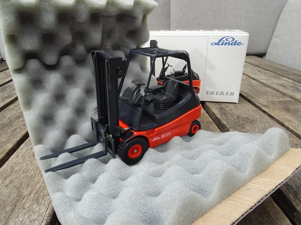 Linde E25 heftruck miniatuur van metaal, Verzenden, Nieuw, Overige typen