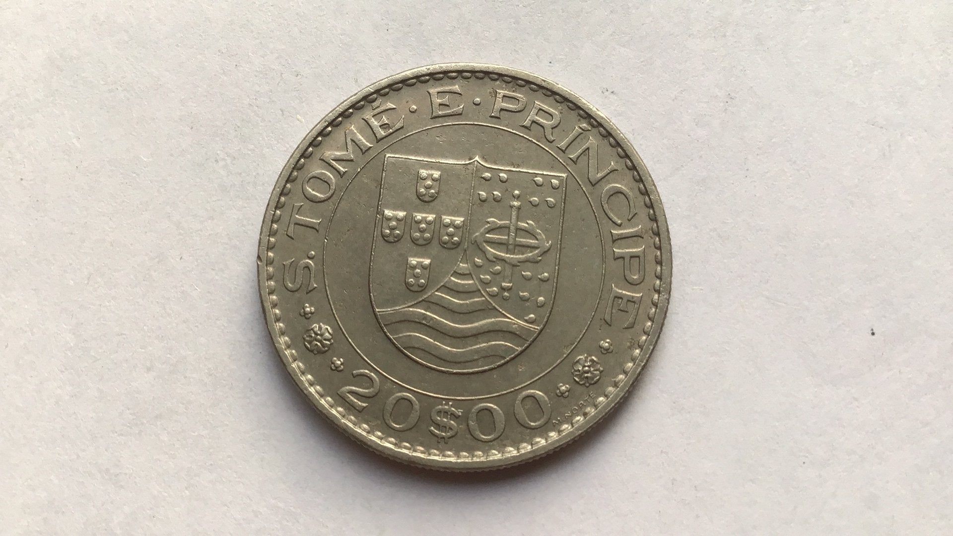 Portugees St.Tome en Principe 20 escudos 1971., Ophalen of Verzenden, Overige landen