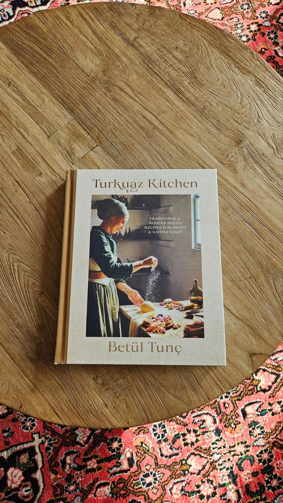 Turkuaz Kitchen - Betul Tunc, Ophalen of Verzenden, Zo goed als nieuw, Betül Tunç, Taart, Gebak en Desserts
