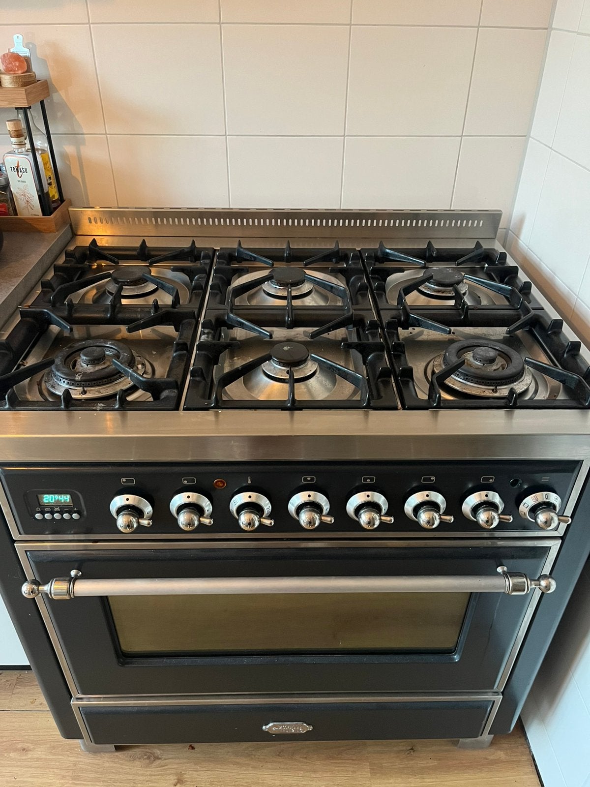 Boretti gasfornuis (half defect fornuis, oven werkt), Ophalen, Gebruikt, 60 cm of meer, Gas