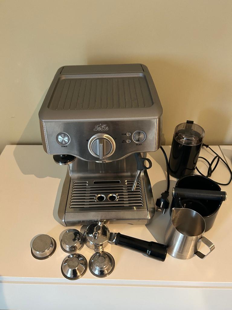 Solis espressomachine pro 117, Witgoed en Apparatuur, Koffiezetapparaten, Ophalen, Espresso apparaat, Gemalen koffie, Zo goed als nieuw