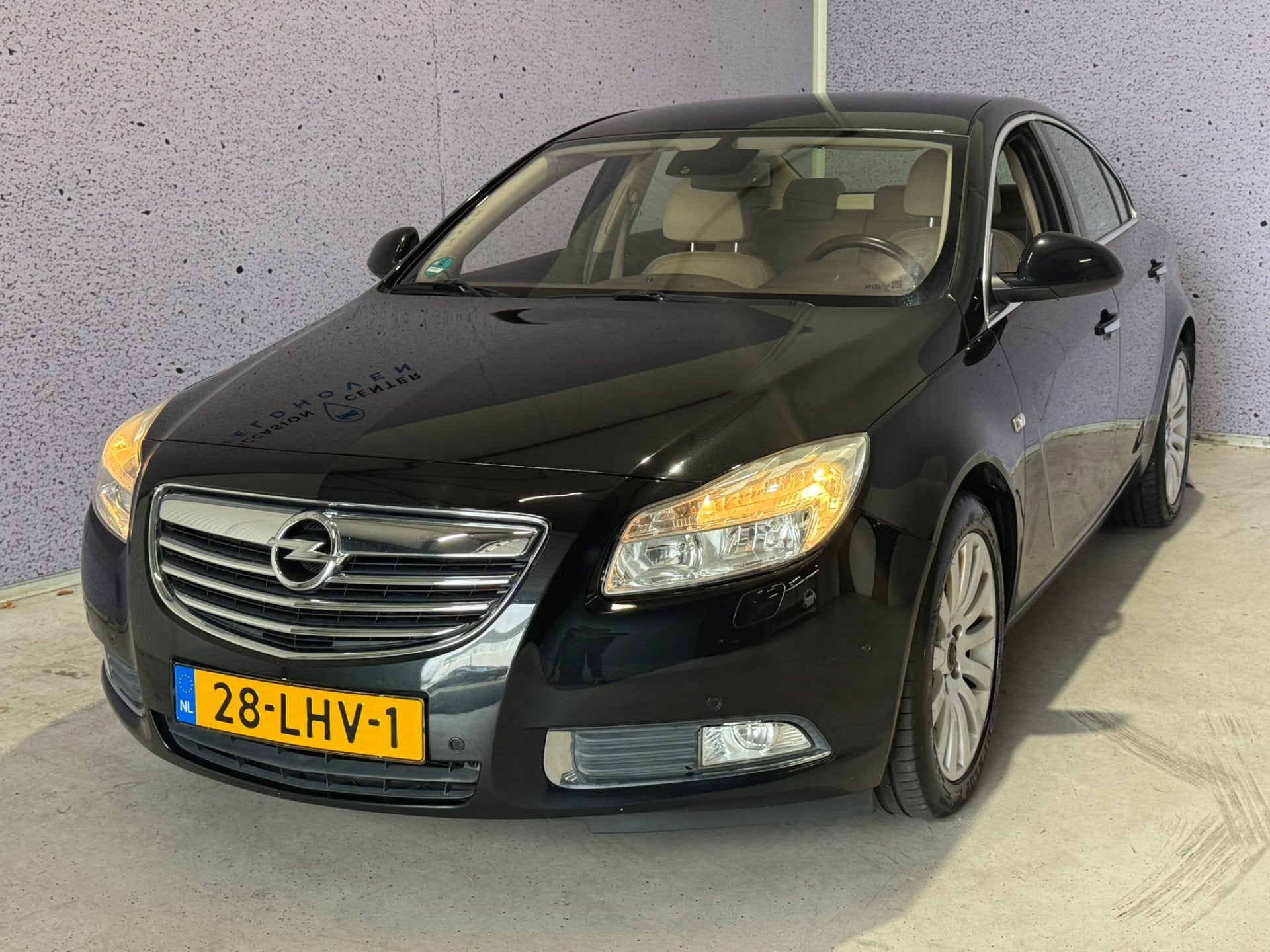 Opel Insignia 2.0 T Cosmo // AUTOMAAT // LEDER // STOELVERWA, Auto's, Opel, Gebruikt, Beige, 4 cilinders, Zwart