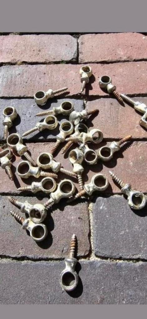 22 antiek traploper bevestigings ringen tbv traploper €4 pst, Ophalen of Verzenden