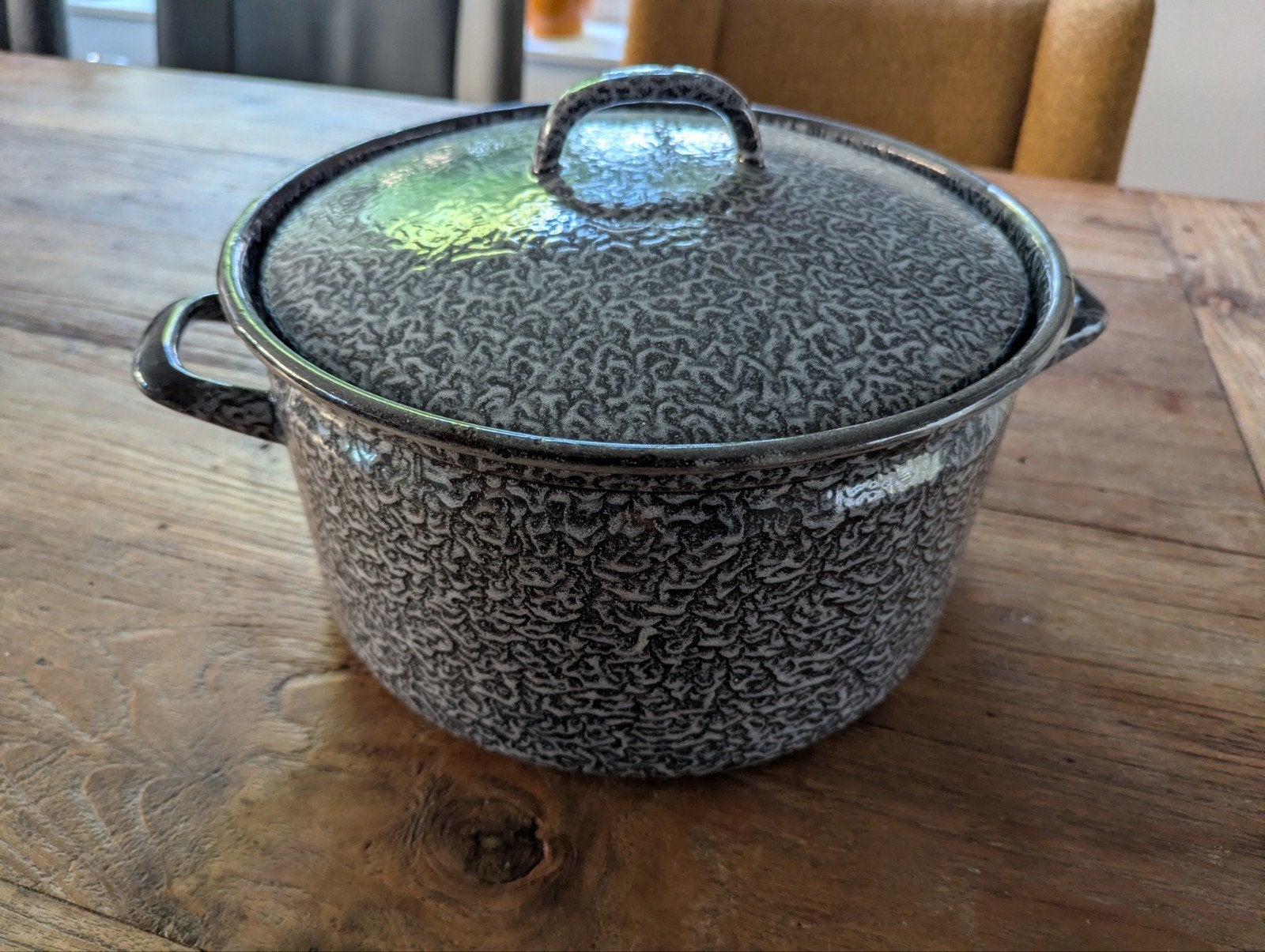 Vintage grijs blauw gewolkte emaille pan 30 cm diameter, Huis en Inrichting, Keuken | Potten en Pannen, Ophalen of Verzenden, Zo goed als nieuw