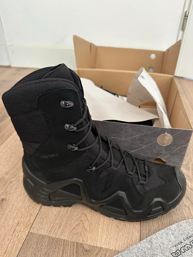 Nieuwe Lowa werkschoenen/wandelschoenen, maat 47 (valt als 4, Verzenden, Nieuw, Zwart, Werkschoenen