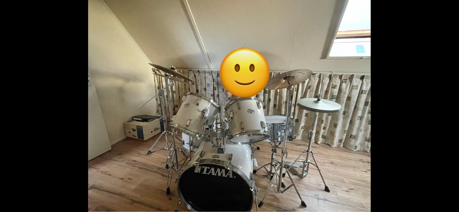 Prachtige witte Tama Rockstar, Muziek en Instrumenten, Drumstellen en Slagwerk, Ophalen, Zo goed als nieuw, Tama