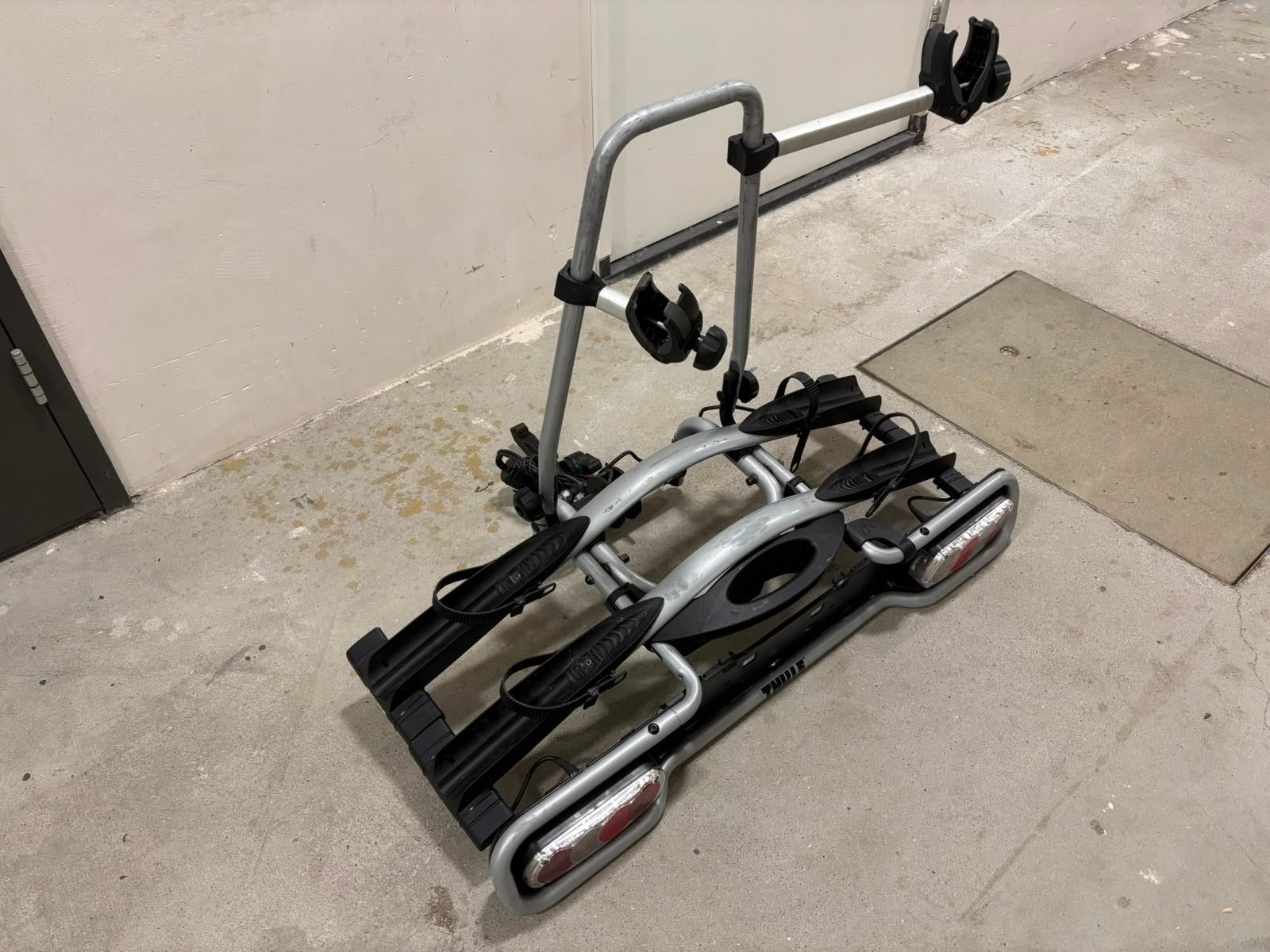 Fietsendrager Thule model 9078101, Auto diversen, Fietsendragers, Ophalen, Gebruikt, 2 fietsen, Trekhaakdrager