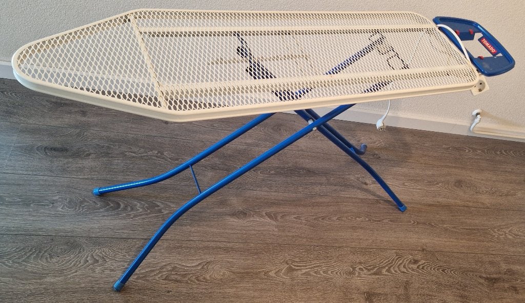 Tomado strijkplank – gratis af te halen Rotterdam, Ophalen, Gebruikt