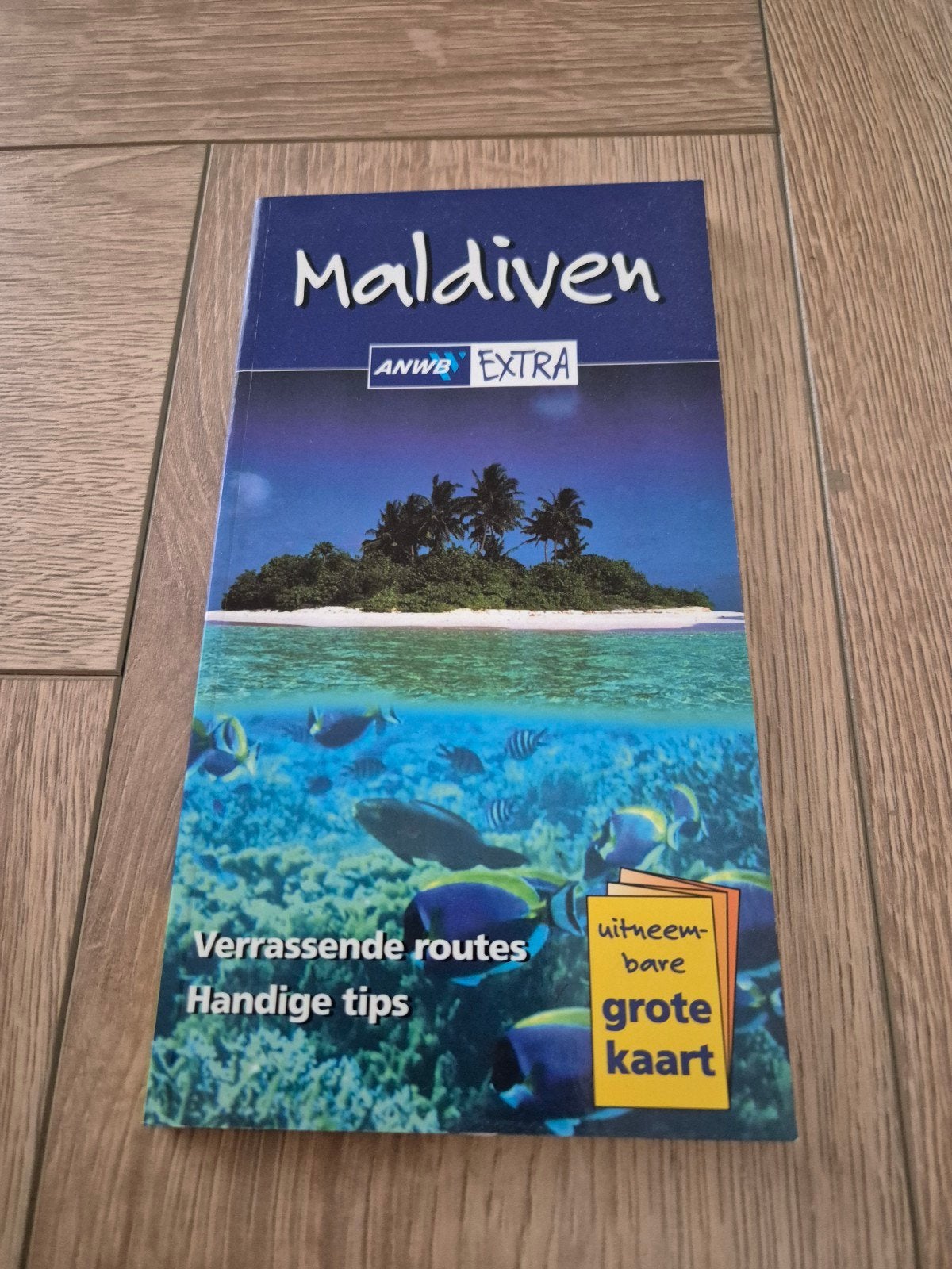 ANWB Extra Reisgids Malediven met uitneembare kaart, Ophalen of Verzenden, Zo goed als nieuw, Reisgids of -boek, ANWB