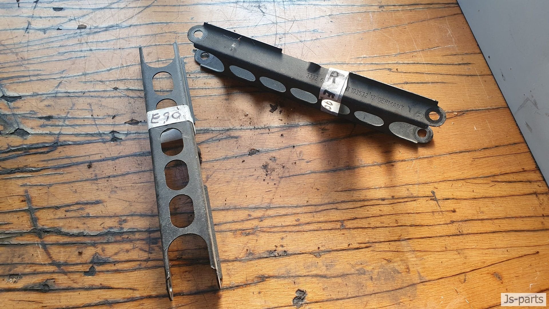 Draagarm achterzijde links en rechts BMW 3-serie E90, -, -, -