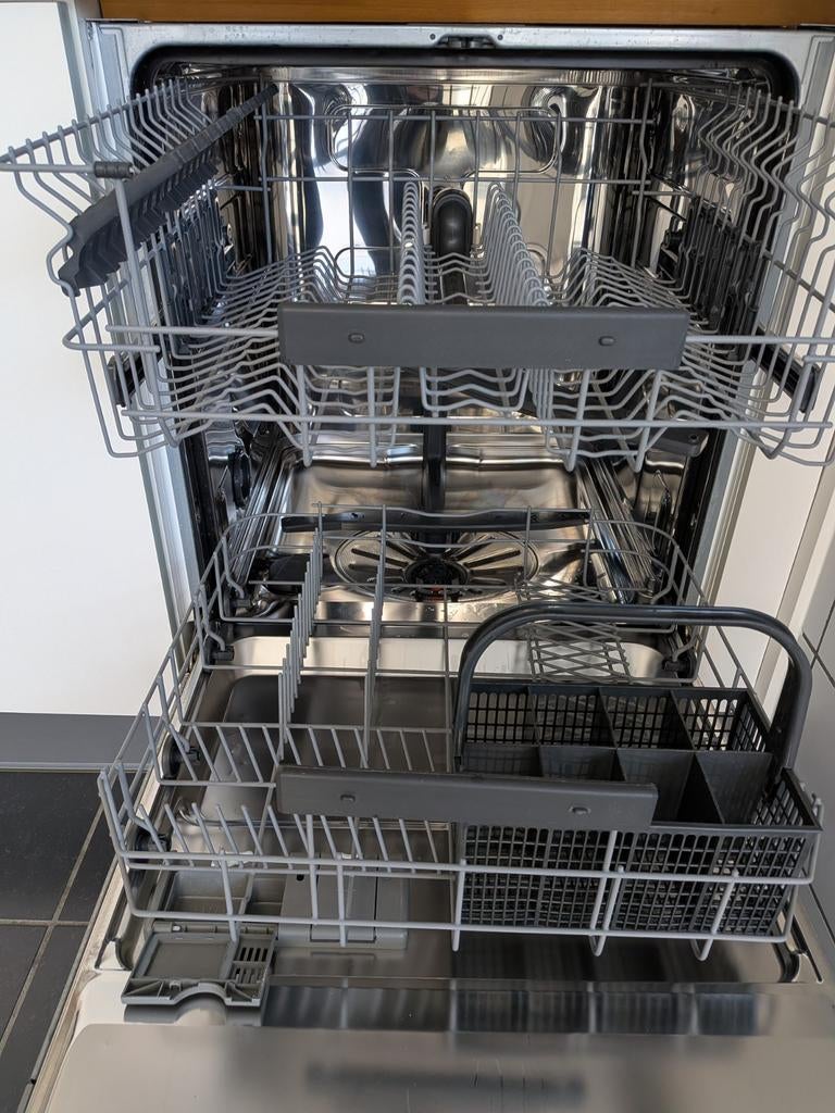 Inbouw vaatwasser AEG, Ophalen, Gebruikt, Minder dan 85 cm, Energieklasse A of zuiniger