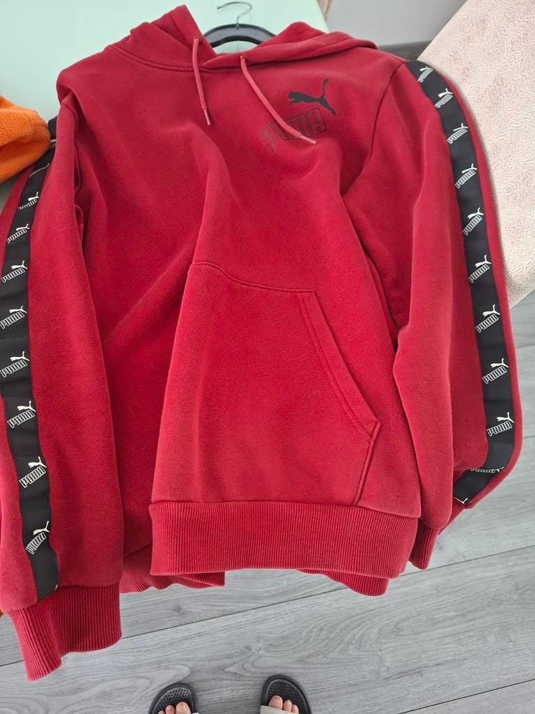Puma Hoodie Rood met Logo Banden, Maat 38/40 (M), Puma, Ophalen of Verzenden, Gedragen