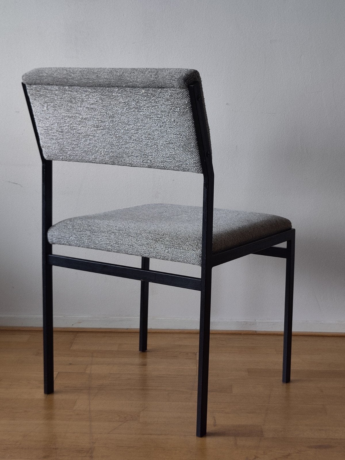 4x vintage Pastoe eetkamerstoel SM07 stoelen metaal stof, Huis en Inrichting, Gebruikt, ., Zwart, Ophalen of Verzenden