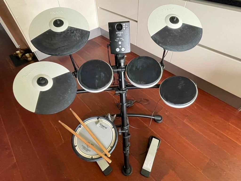 Roland V-Drums TD--1KV (Elektronisch drumstel), Muziek en Instrumenten, Drumstellen en Slagwerk, Ophalen, Gebruikt, Roland, Elektronisch