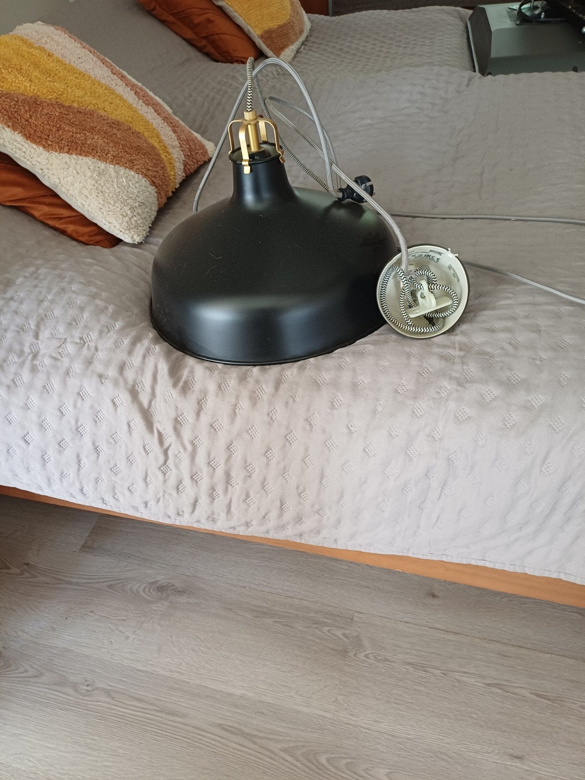 GRATIS metalen hanglamp - Zwart GRATIS, Ophalen of Verzenden