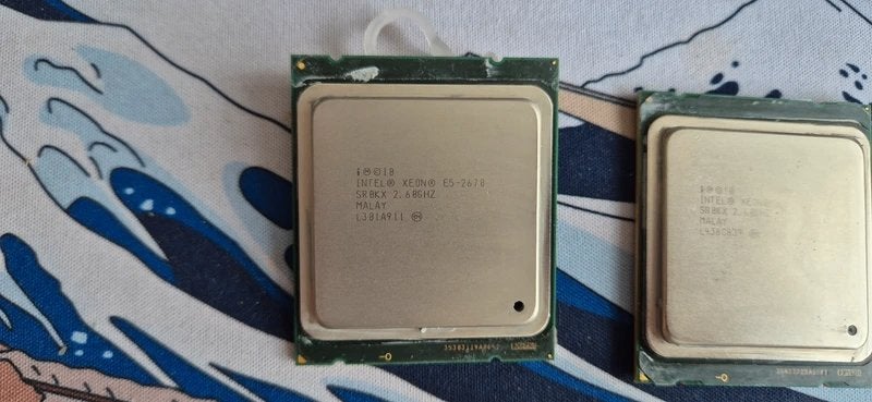 Intel Xeon E5-2670 Boxed - 2 stuks, Computers en Software, Processors, Refurbished, 2 tot 3 Ghz, LGA 2011-v3, Intel Xeon E5-2670