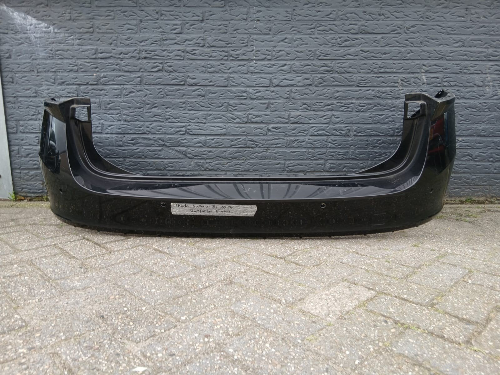 Achterbumper 4x pdc Skoda Superb 4 3P bj 2024-heden, Gebruikt, Brno, Ophalen of Verzenden, Bumper