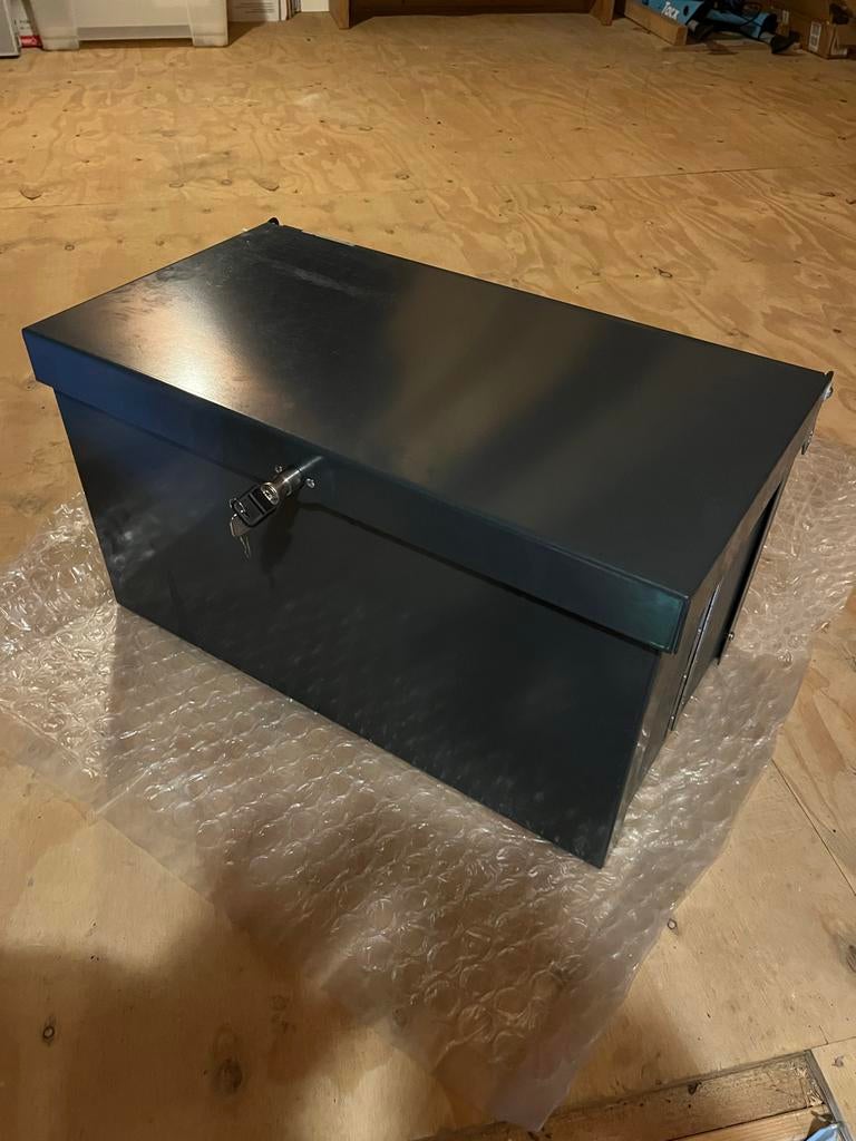 Pakketbox / Pakketbrievenbus Butlercase, Tuin en Terras, Ophalen, Nieuw, IJzer, Wandbrievenbus