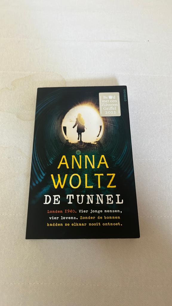 Anna Woltz - De tunnel, Ophalen of Verzenden, Anna Woltz