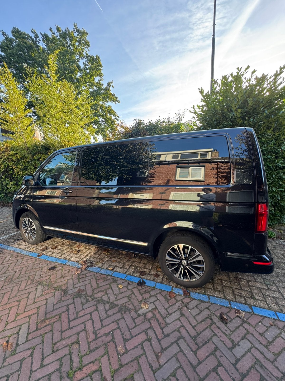 Volkswagen multivan 2020 Zwart ,km 137.000  ,38950,- ex btw, Volkswagen, 2500 kg, Zwart, Diesel