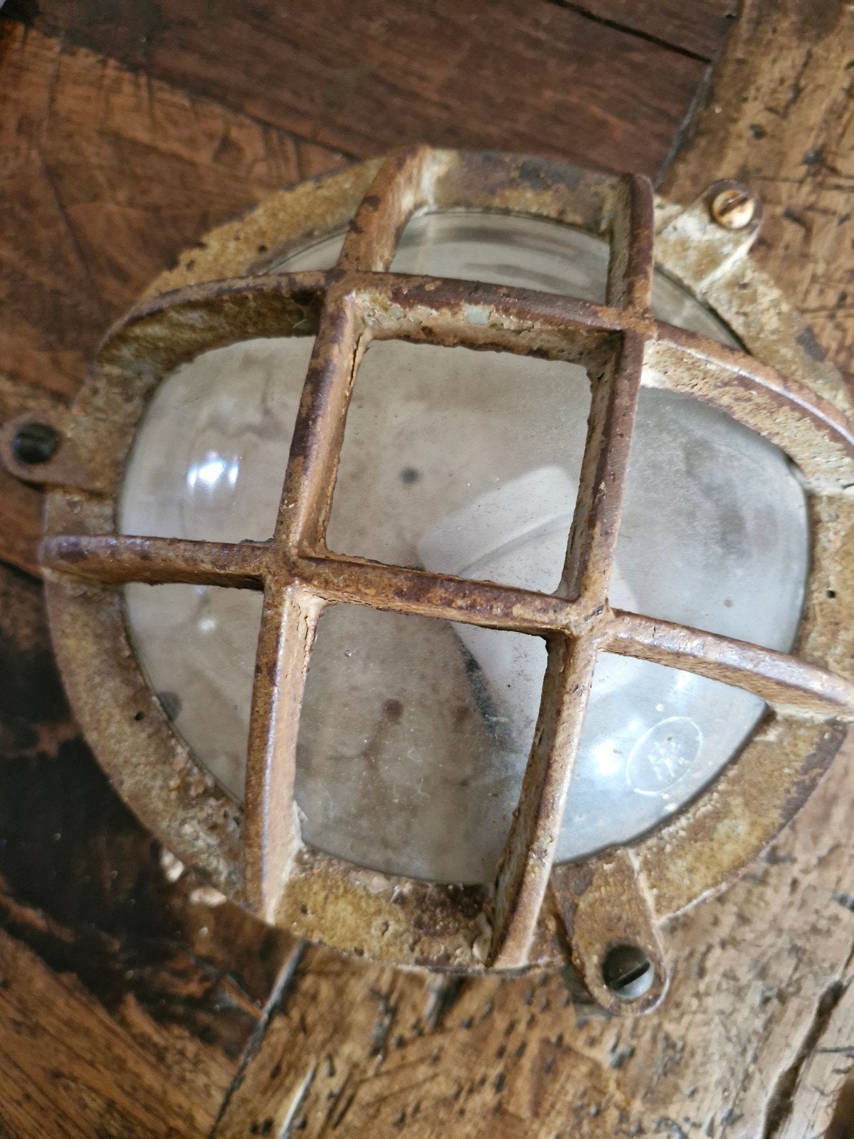 Vintage scheepslamp/patrijspoort lamp - roestig metaal, Antiek en Kunst, Ophalen