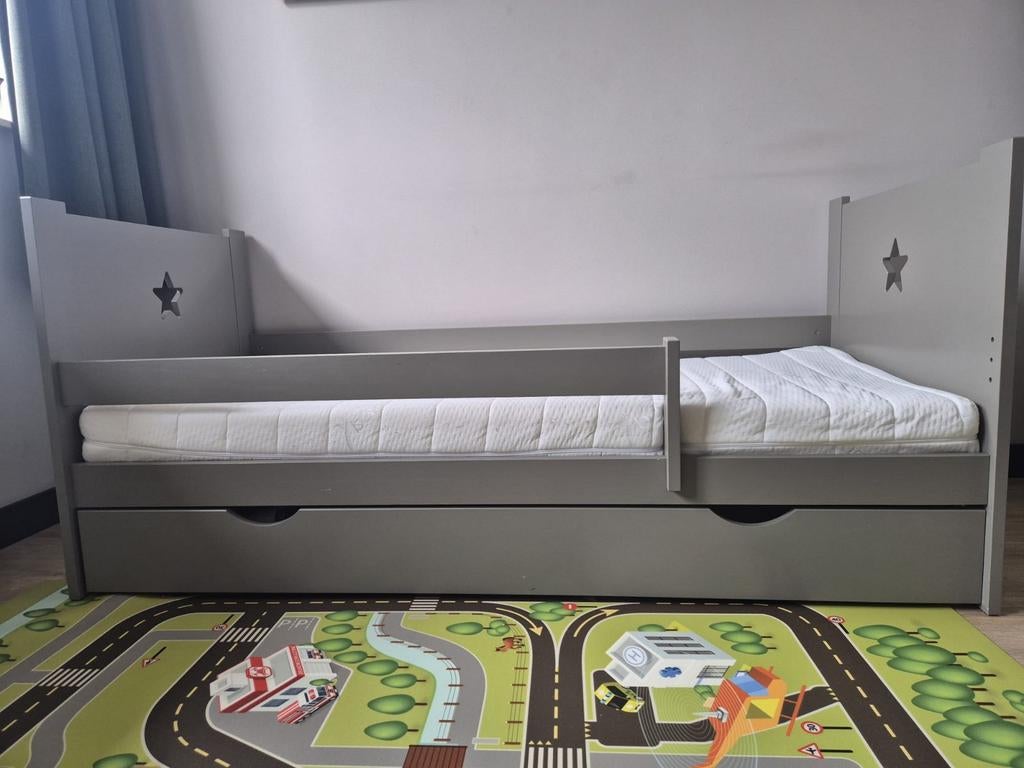 Peuterbed van Petit Amelie 70x140 inclusief lade opberglade, Gebruikt, 70 tot 85 cm, 140 tot 160 cm, Ophalen