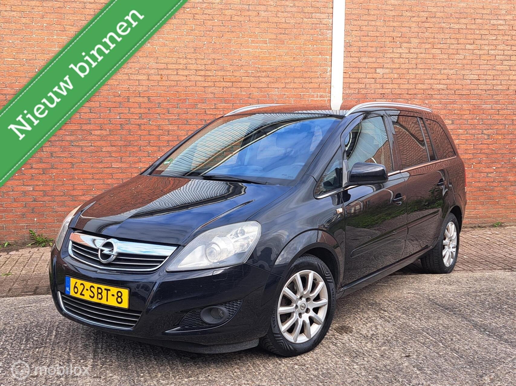 Opel Zafira 1.8 Cosmo, Gebruikt, 4 cilinders, Zwart, Geïmporteerd