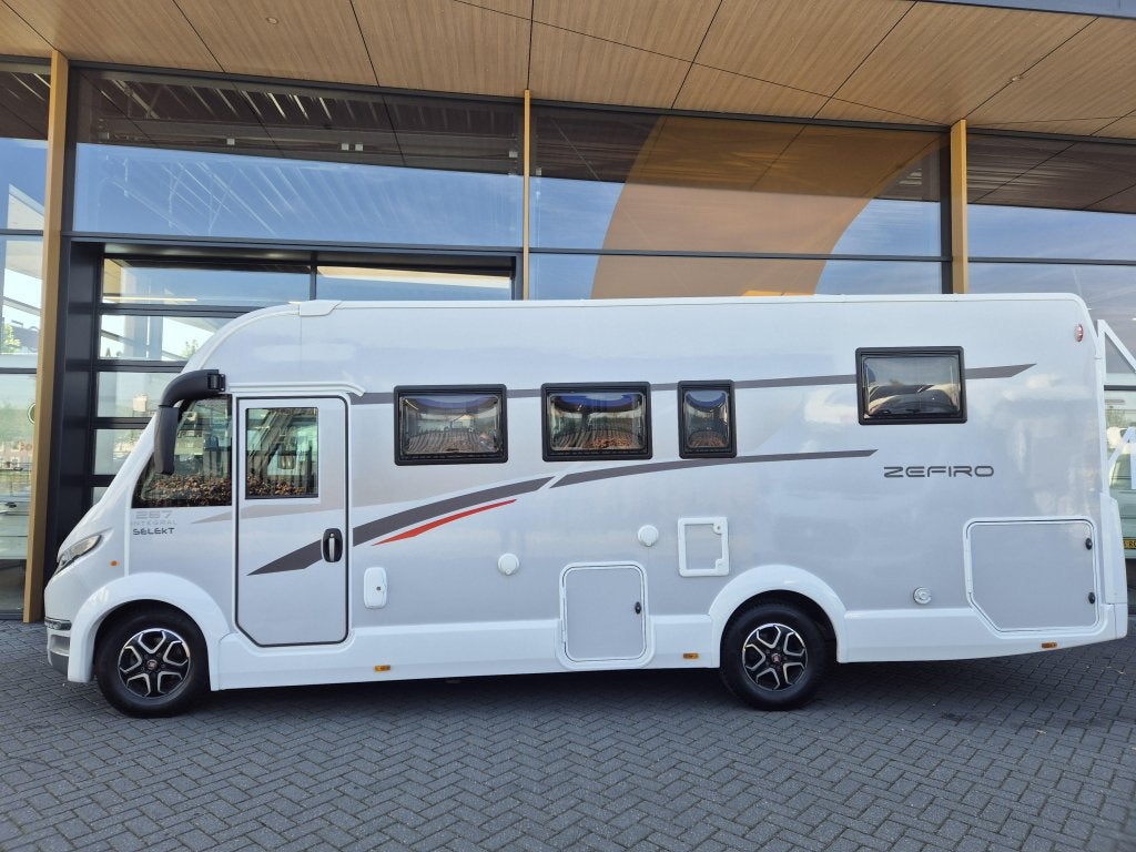 Roller Team Zefiro 267 Automaat face to face, Airbags, 10 meter en meer, Bedrijf, Diesel
