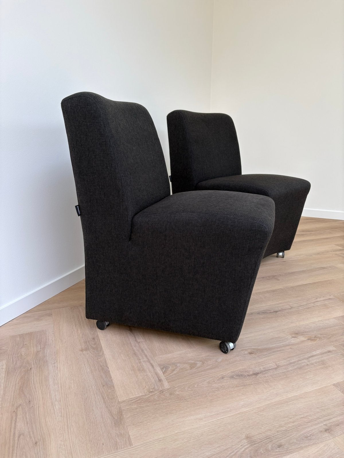 Eetkamerstoelen met wieltjes (6 of 7), Huis en Inrichting, Ophalen, Gebruikt, Zwart, Stof