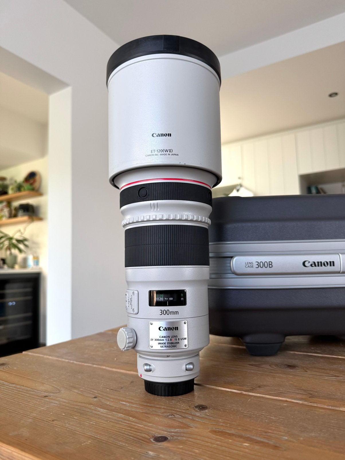 Canon 300mm F/2.8 L IS II, Ophalen of Verzenden, Zo goed als nieuw, Telelens