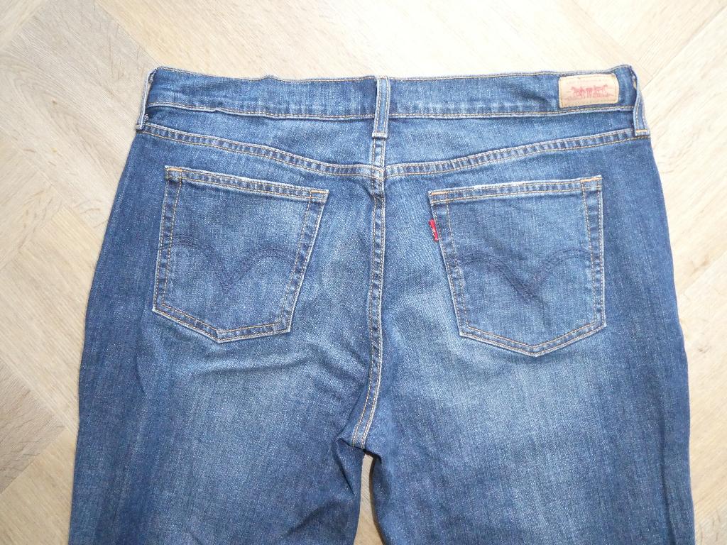 Levi's 505 Straight Leg Jeans maat 12 M (maat 40?), Kleding | Dames, Zo goed als nieuw, W30 - W32 (confectie 38/40), Levi's, Verzenden