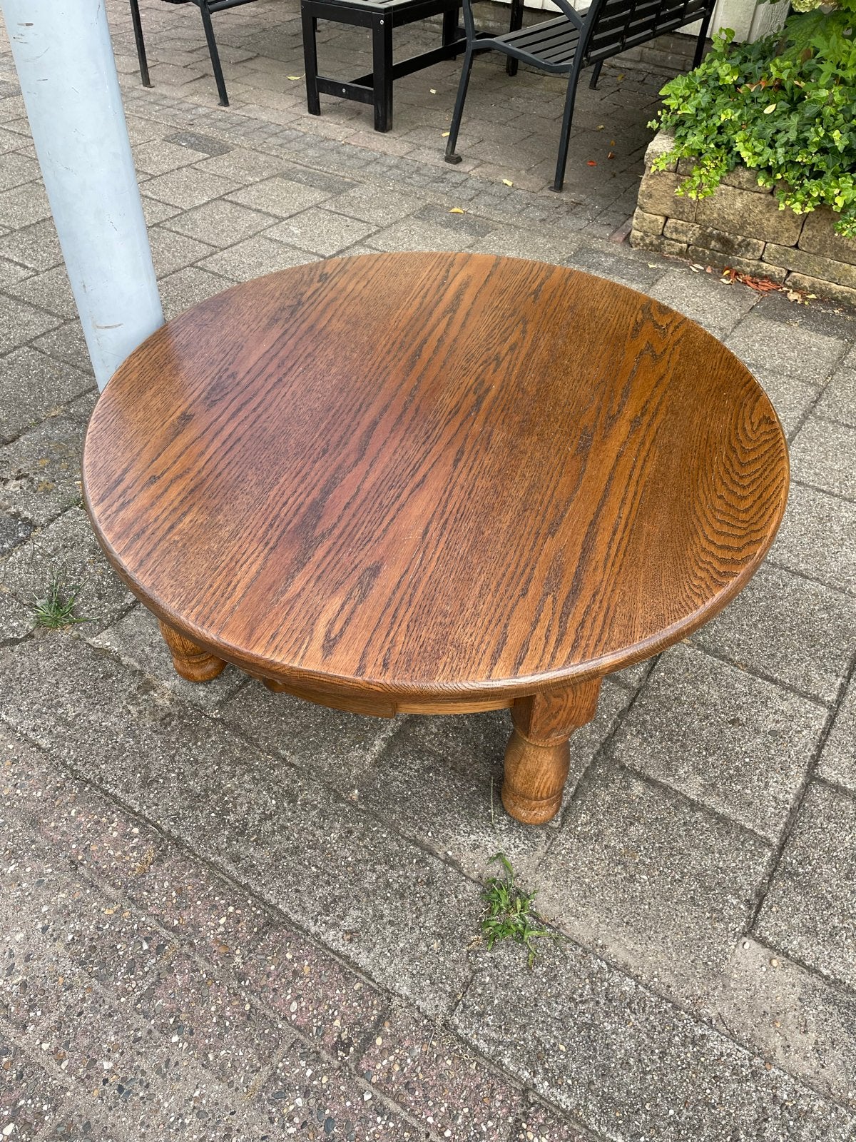 Ronde houten salontafel met 4 lades., Ophalen, Gebruikt, 100 tot 150 cm, Rond