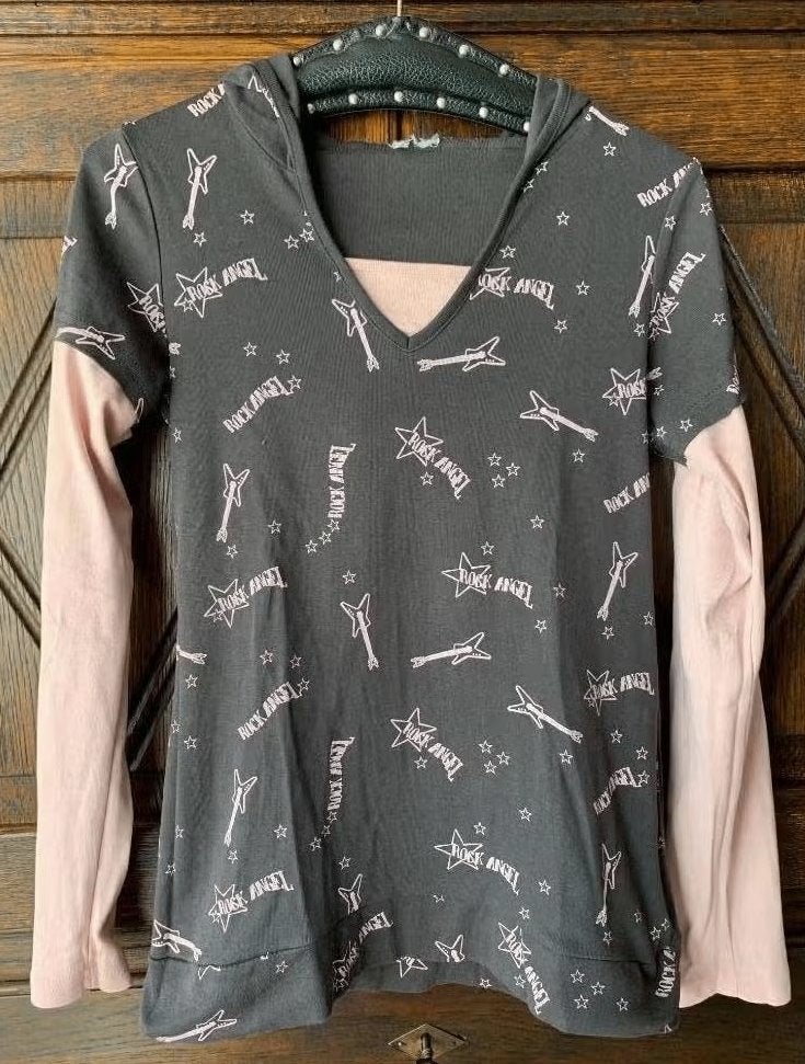 Roze-grijze top met capuchon Rock Angel; L; C&A, Kleding | Dames, Tops, Maat 42/44 (L), Ophalen of Verzenden, Zo goed als nieuw