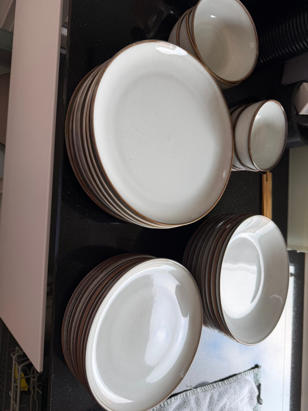 Ikea Gladelig servies, Huis en Inrichting, Ophalen, Porselein, Overige stijlen, Bord(en)