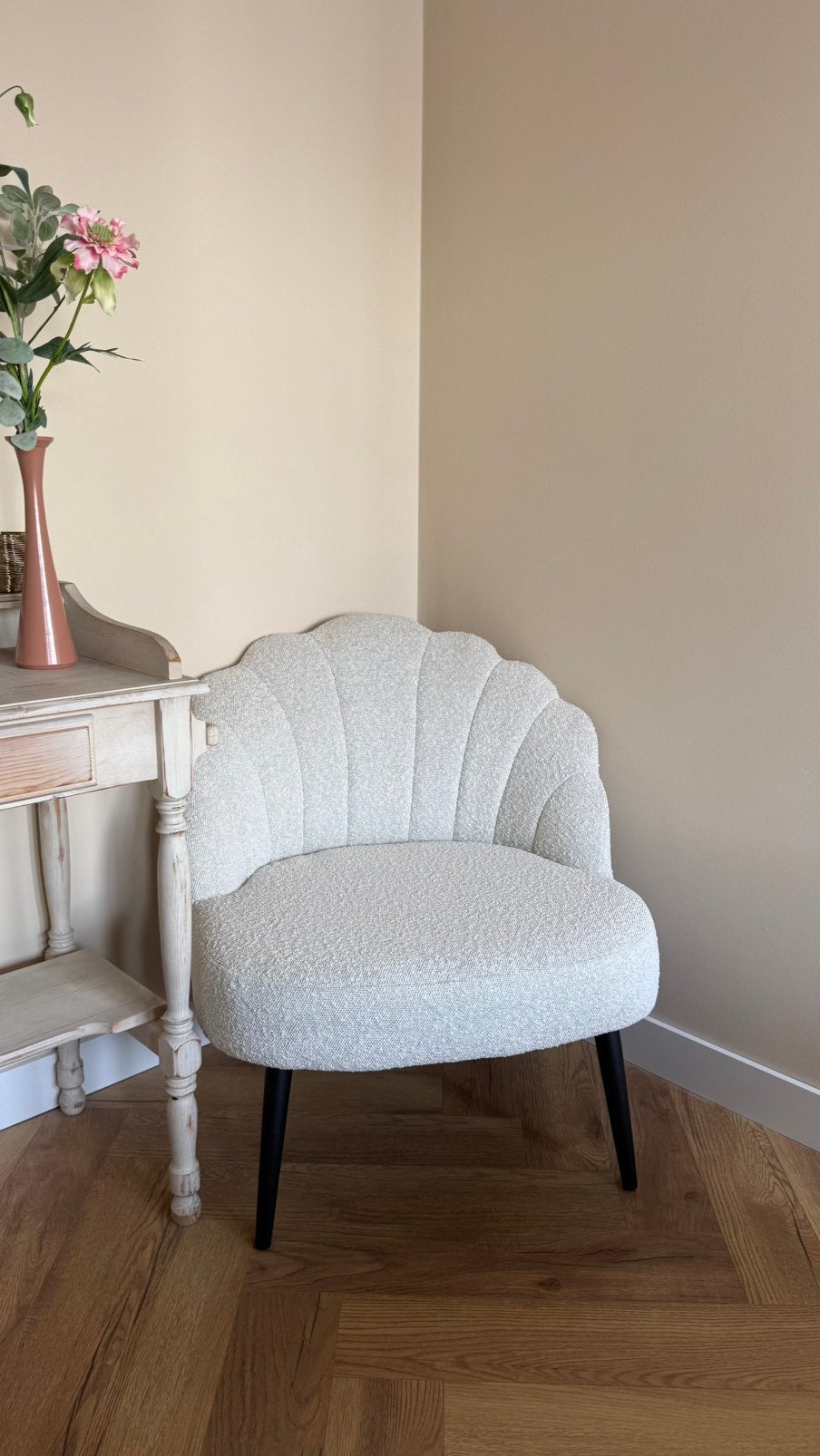 Grijze/creme boucle fauteuil, Ophalen, 75 tot 100 cm, Zo goed als nieuw, Stof