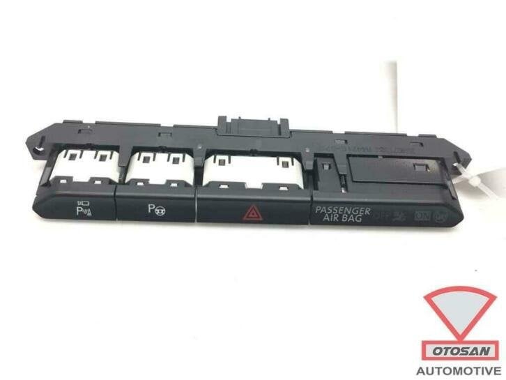 vw passat b8 2017 camera pdc schakelaar dashboard 3g0927132j, Auto-onderdelen, Gebruikt, Volkswagen, Volkswagen AG, Berliner Ring 2
38440  Wolfsburg, DE
