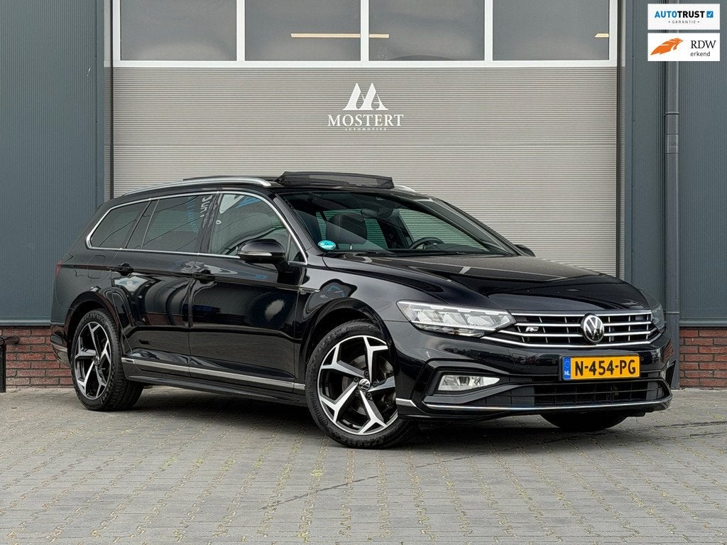 Volkswagen Passat Variant 1.5 TSI/150pk R-Line Business +|20, 730 kg, 4 cilinders, 150 pk, Automatische klimaatregeling