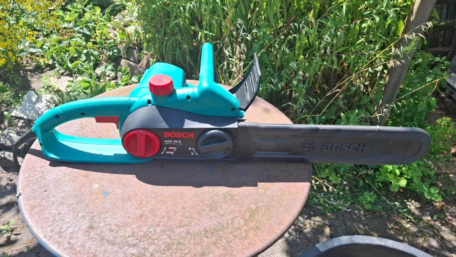 Kettingzaag Bosch 12", Ophalen, Zo goed als nieuw