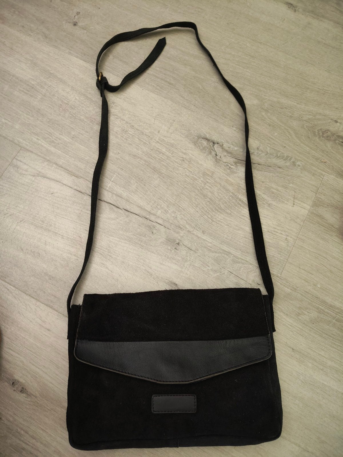 Nieuwe zwarte tas met verschillende vakjes 26x18 cm, Ophalen of Verzenden, Nieuw, Zwart, Schoudertasje
