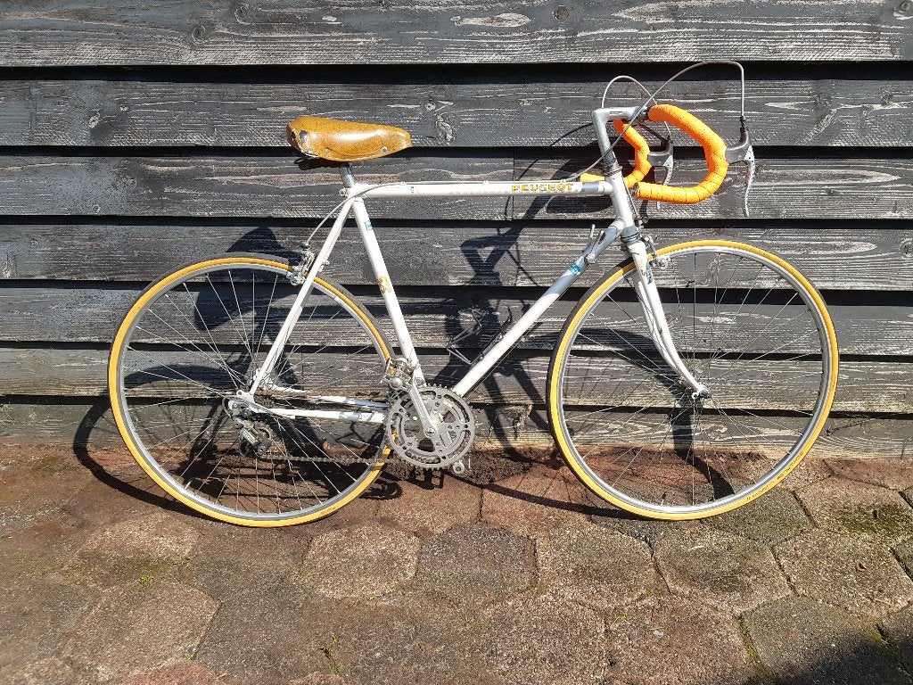 Vintage Peugeot klassieke Racefiets Wit 1983 retro oldtimer, Ophalen, Jaren '60 of nieuwer, Velgrem, 55 tot 59 cm