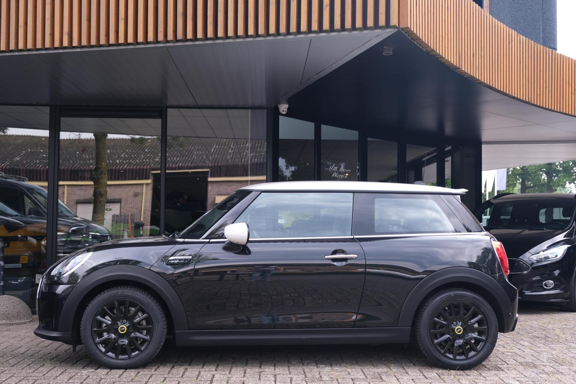 Mini Electric Camden Go Edition 33 kWh|Rijklaar!|SoH100%|Sto, Auto's, 1340 kg, 33 kWh, 4 stoelen, Parkeersensor