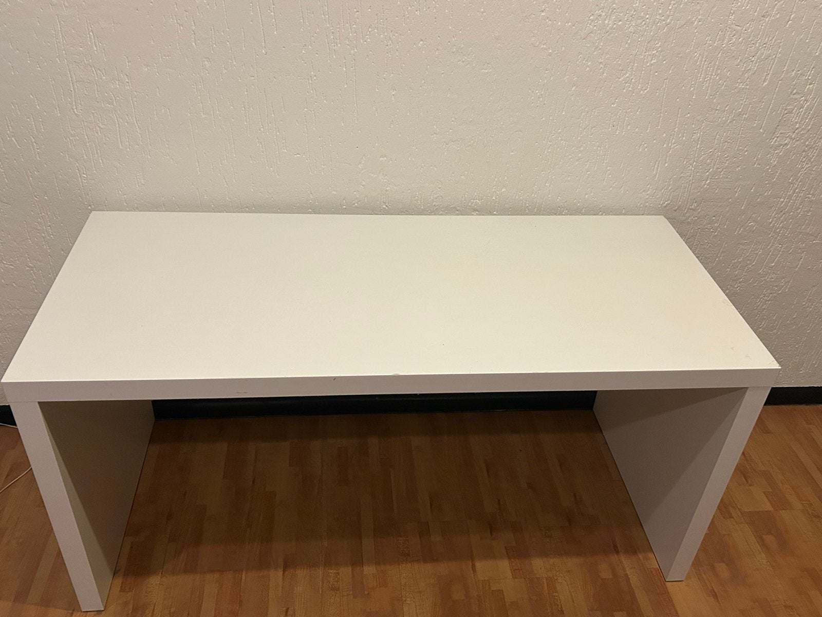Wit bureau - Ideaal voor thuiswerken of studeren, Huis en Inrichting, Ophalen, Overige typen, Gebruikt, Spaanplaat of MDF
