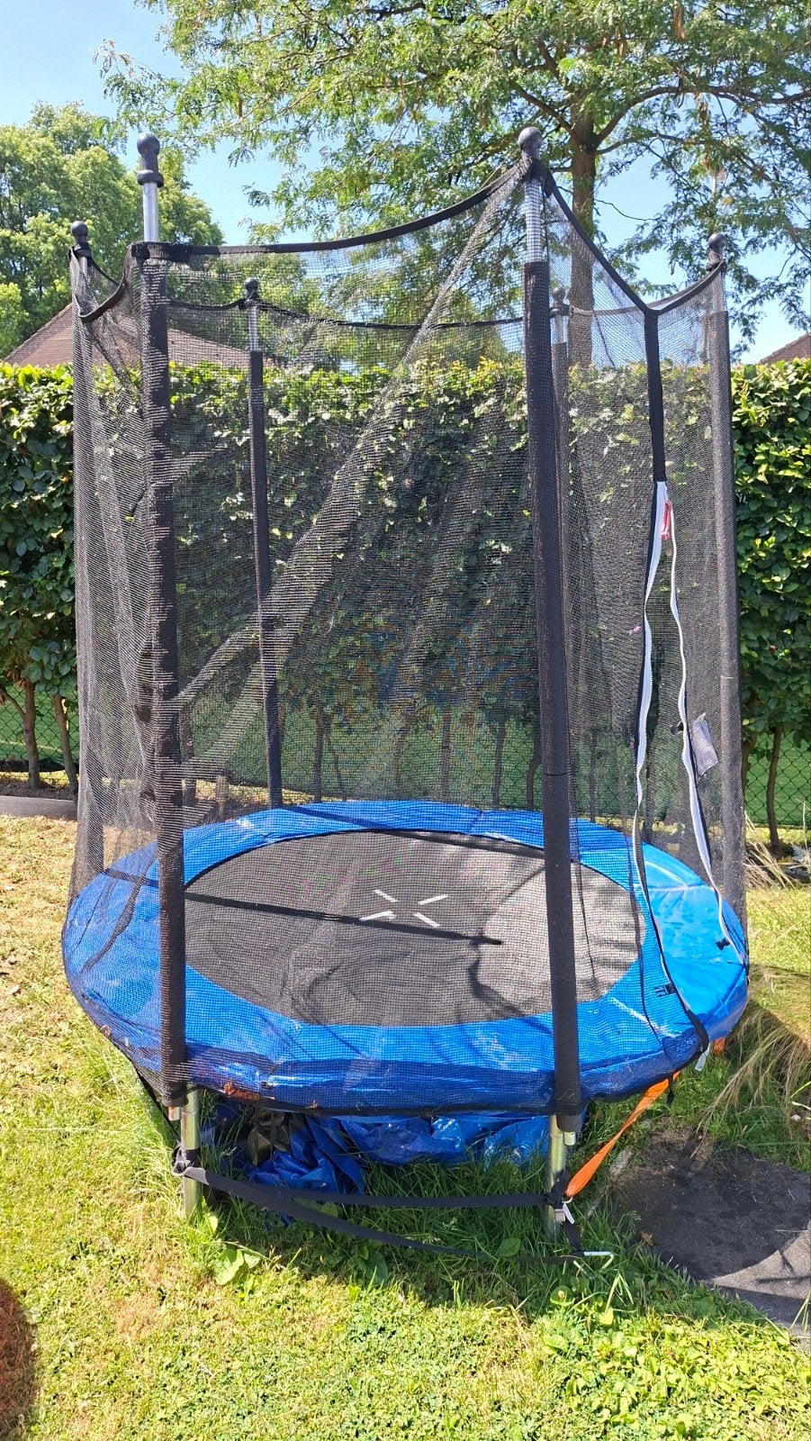 Trampoline, Ophalen, Zo goed als nieuw